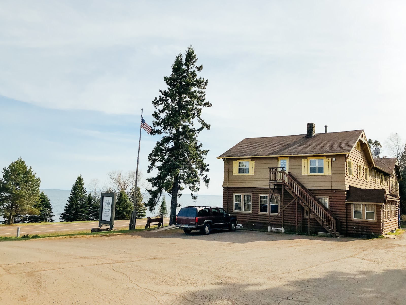 Cascade Lodge