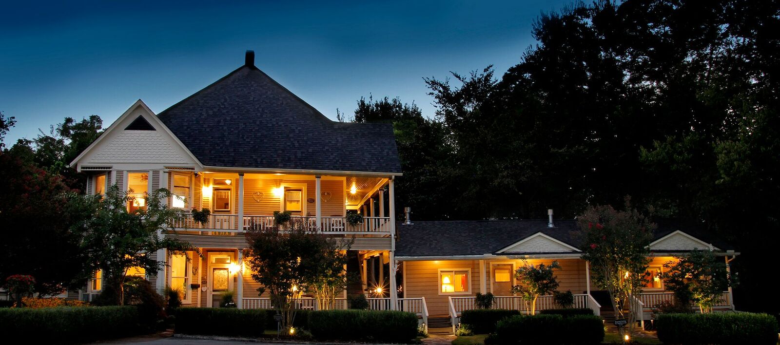 Heartstone Inn Bed & Breakfast
