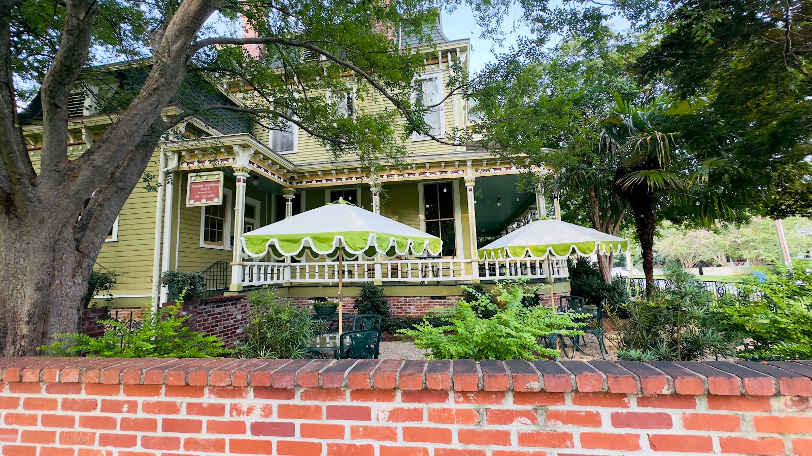 Rothschild-Pound House Inn