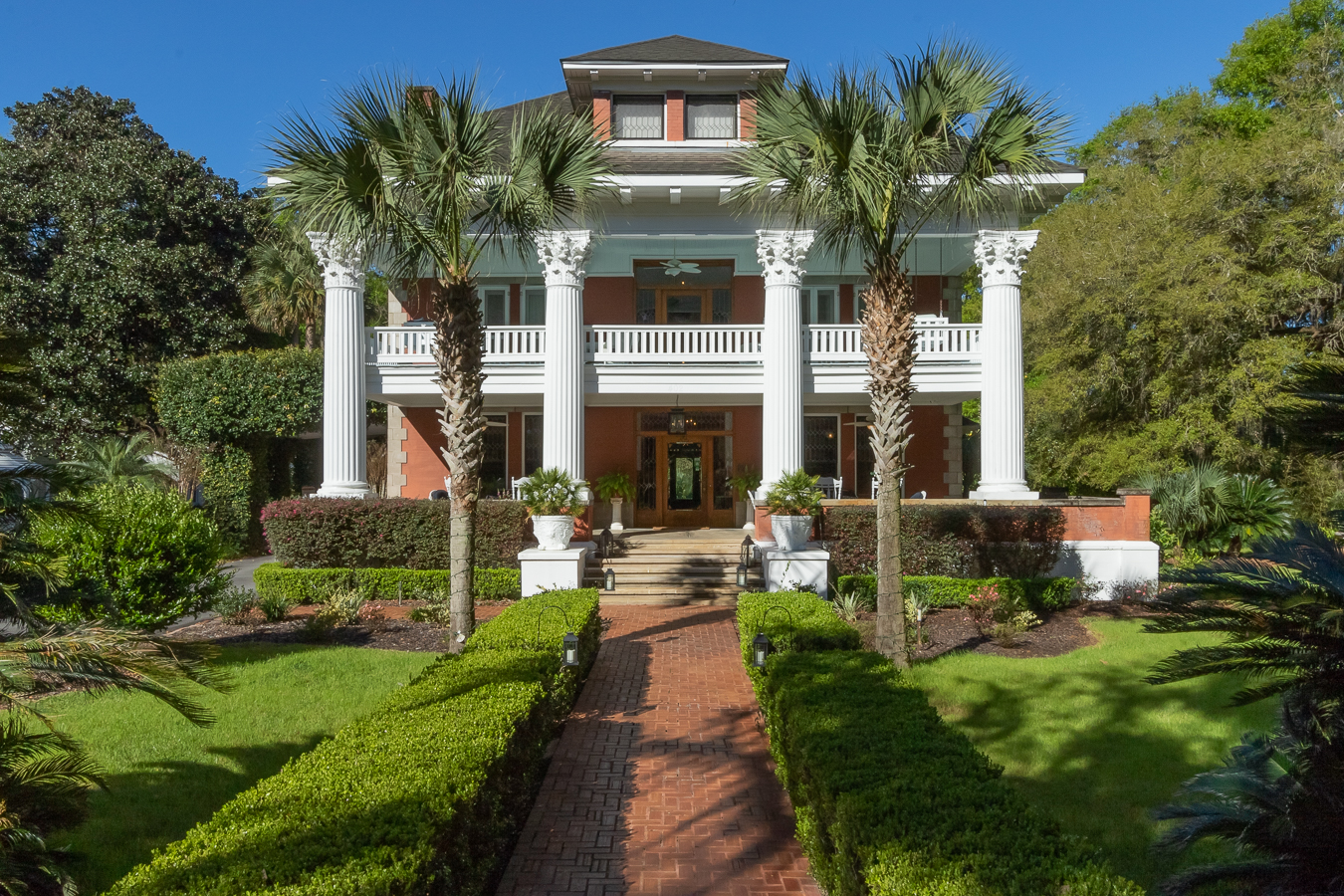 The Herlong Mansion Bed & Breakfast