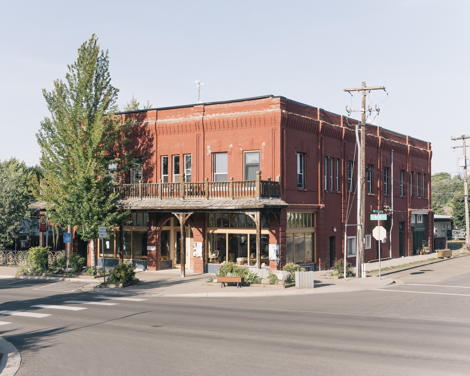 The Jennings Hotel