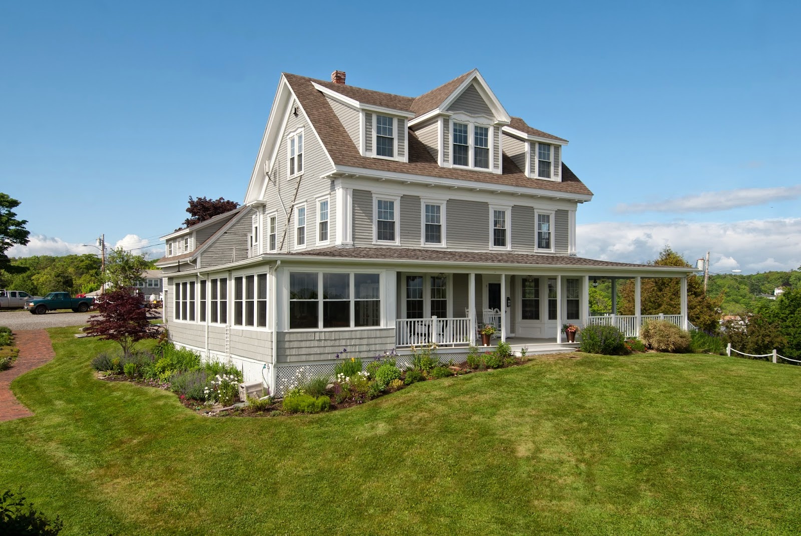 The Topside Inn